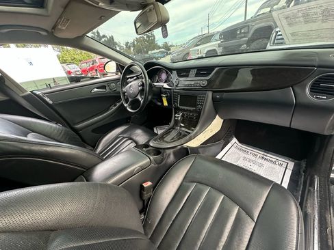Used 2006 Mercedes-Benz CLS 500 image 16