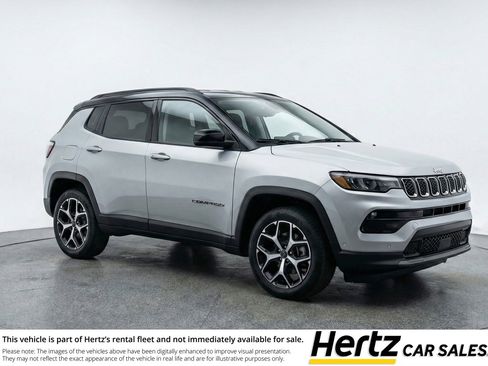 Used 2025 Jeep Compass Limited image 1