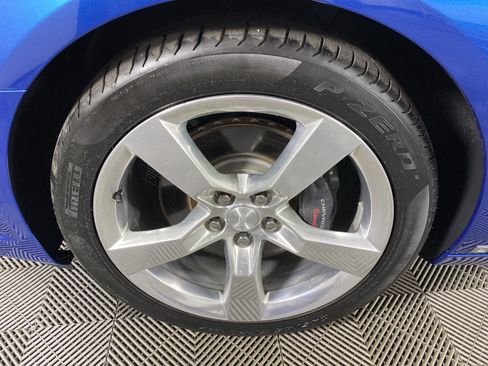 Used 2010 Chevrolet Camaro SS w/ RS Package RWD image 10
