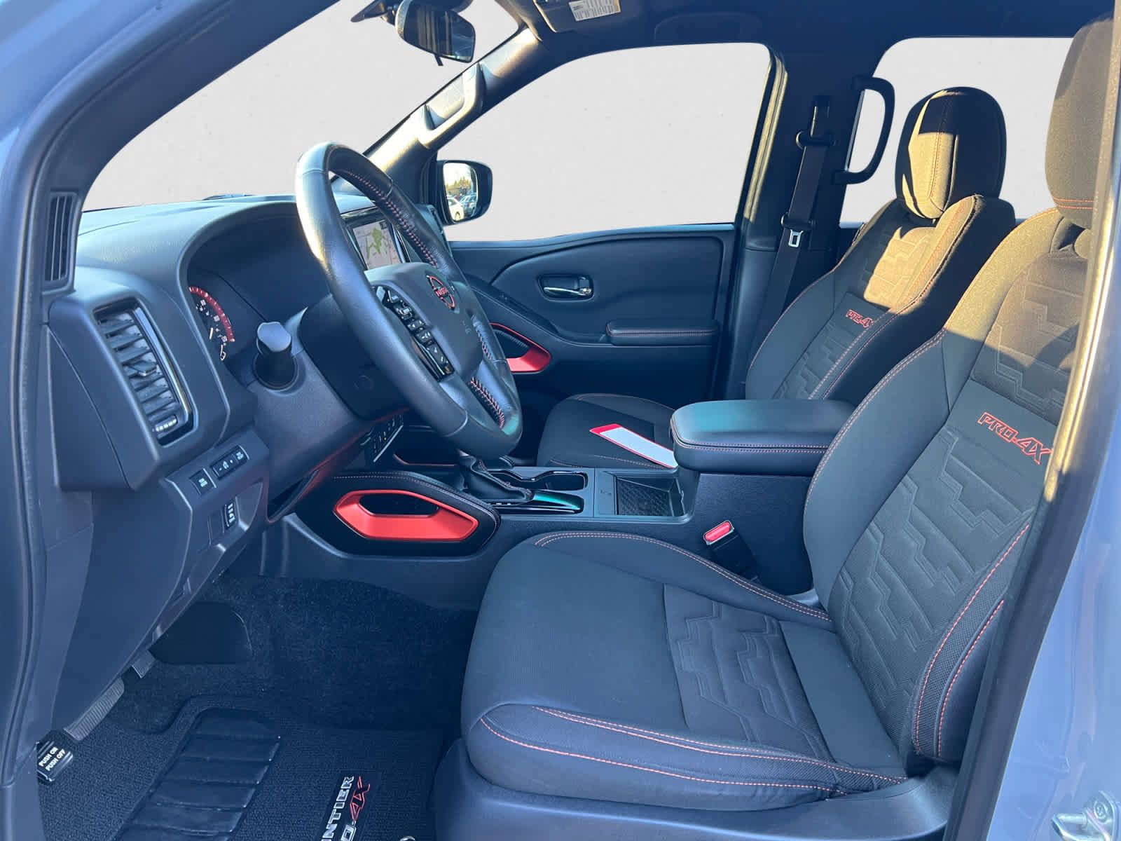 Certified 2023 Nissan Frontier PRO-4X w/ Pro Convenience Package AWD/4WD image 6