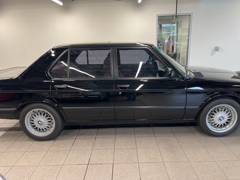 Used 1988 BMW M5 image 8