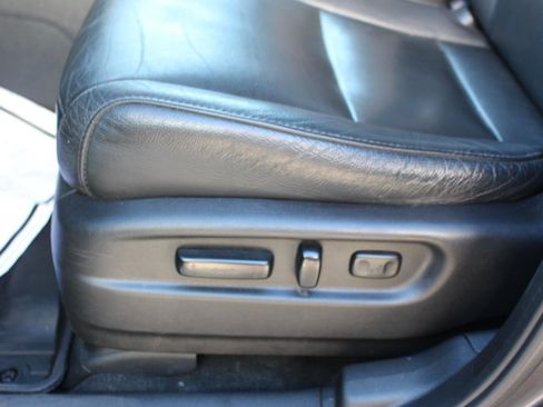 Used 2017 Honda Pilot Touring image 29