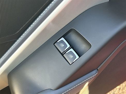 Used 2016 Chevrolet Corvette Z06 w/ 3LZ Preferred Equipment Group image 18