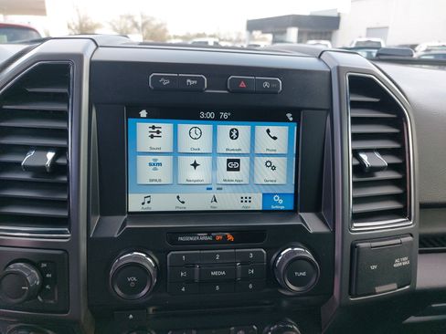 Used 2018 Ford F150 XLT w/ Equipment Group 302A Luxury image 24