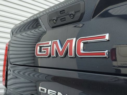 Used 2023 GMC Sierra 1500 Denali w/ Denali Reserve Package AWD/4WD image 6