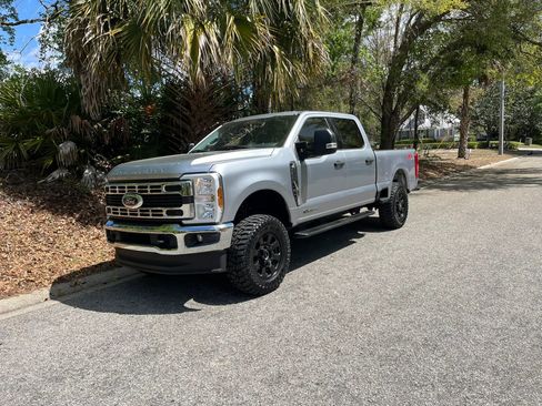 Used 2024 Ford F250 XLT image 9