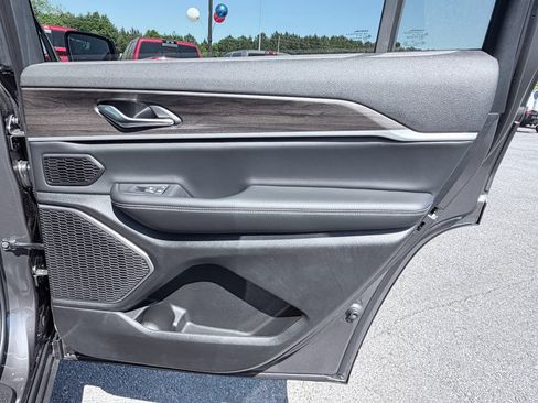 New 2026 Jeep Grand Cherokee L Limited RWD image 35