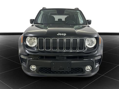 Used 2019 Jeep Renegade Latitude w/ Cold Weather Group image 8