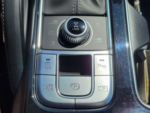 Used 2024 Kia Telluride SX Prestige AWD/4WD image 25