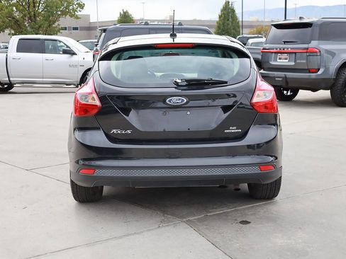 Used 2014 Ford Focus SE w/ SE Winter Package image 5