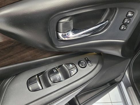 Used 2019 Nissan Murano Platinum w/ Cargo Package image 20