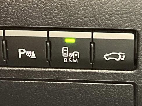 Used 2015 Lexus NX 200t FWD w/ Premium Package image 36