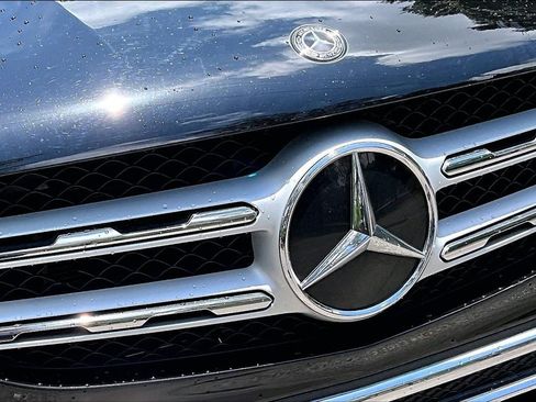 Used 2020 Mercedes-Benz GLC 300 4MATIC image 33