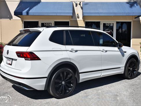 Used 2021 Volkswagen Tiguan SE R-Line image 13