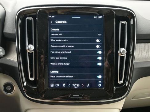 Used 2023 Volvo XC40 B4 Plus w/ Driver Assist Package image 16