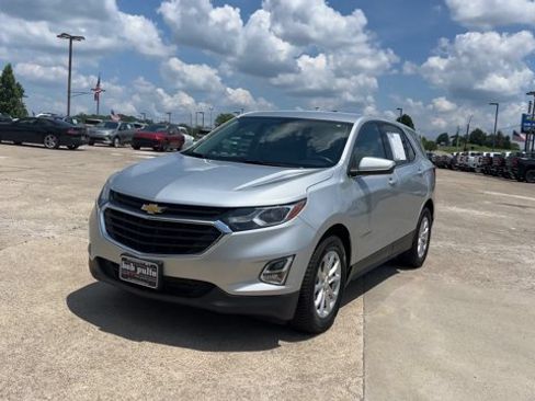 Used 2019 Chevrolet Equinox LT FWD image 4