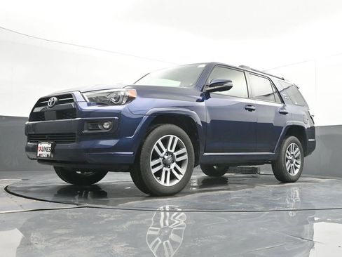 Used 2022 Toyota 4Runner TRD Sport w/ Technology Package AWD/4WD image 46