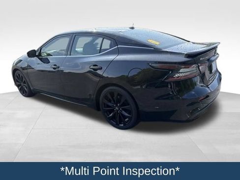 Used 2023 Nissan Maxima SR w/ Sport Mat Group FWD image 9