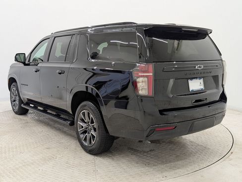 Used 2023 Chevrolet Suburban Z71 w/ Luxury Package image 3
