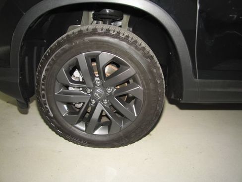 Certified 2024 Honda Ridgeline Sport image 25