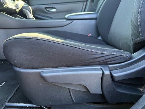 Used 2020 Nissan Sentra SV FWD image 10