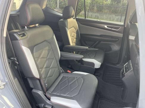 Used 2026 Volkswagen Atlas Peak Edition AWD/4WD image 26