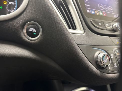 Used 2022 Chevrolet Malibu LT image 34