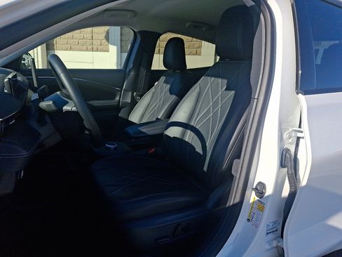 Used 2024 Ford Mustang Mach-E Select w/ Comfort Package Lite image 13