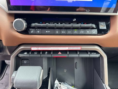 New 2026 Toyota Tundra 1794 Edition AWD/4WD image 24