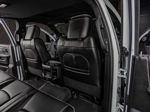 Used 2024 RAM 3500 Limited image 32