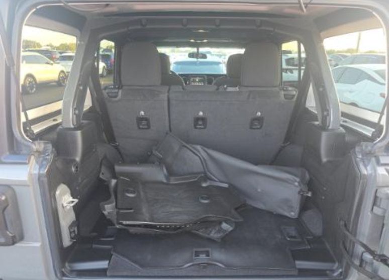 Used 2023 Jeep Wrangler Unlimited Sport AWD/4WD image 26