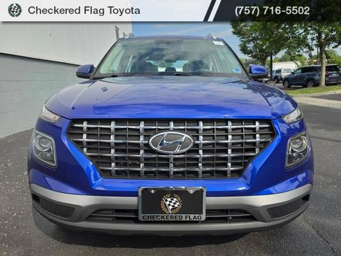 Used 2024 Hyundai Venue SEL FWD image 8