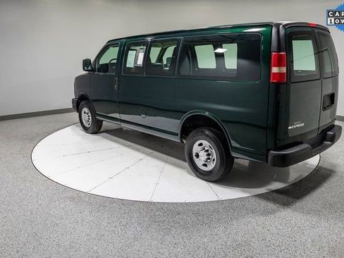 Used 2015 Chevrolet Express 2500 image 27