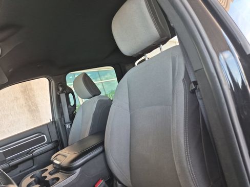 Used 2024 RAM 2500 Big Horn AWD/4WD image 9