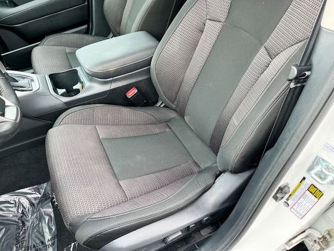 Used 2024 Subaru Outback Premium image 19