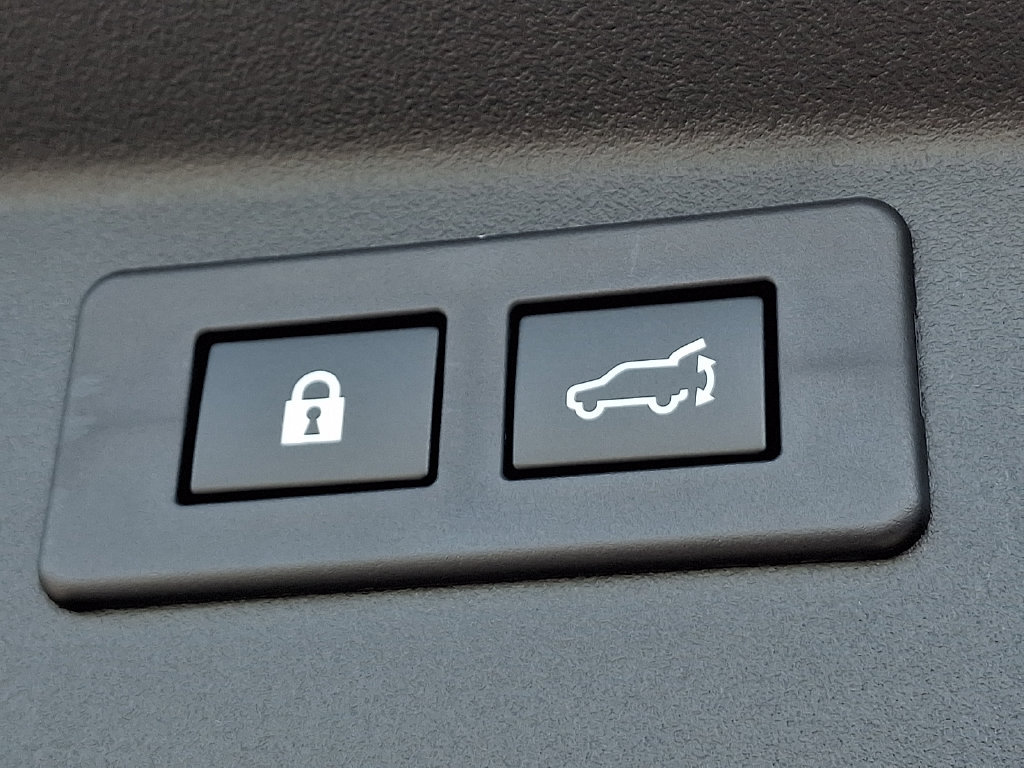 Certified 2026 Subaru Outback Premium AWD/4WD image 31