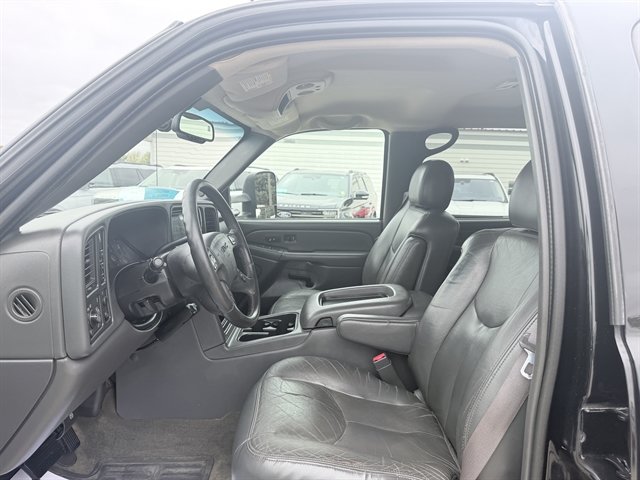 Used 2004 GMC Sierra 2500 SLT w/ Heavy-Duty Power Package AWD/4WD image 12