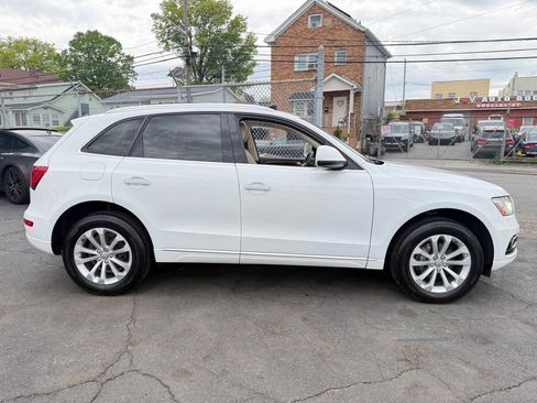 Used 2015 Audi Q5 2.0T Premium Plus w/ Technology Package AWD/4WD image 7