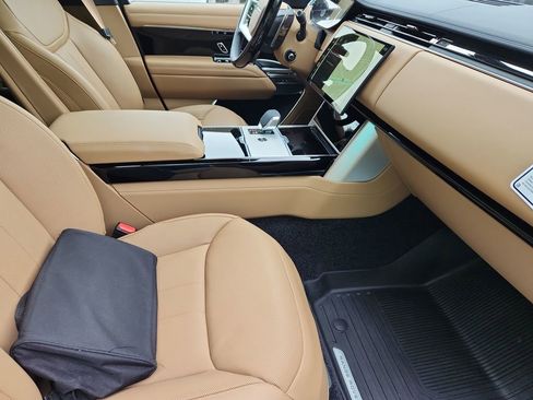 New 2026 Land Rover Range Rover Long Wheelbase SE AWD/4WD image 3