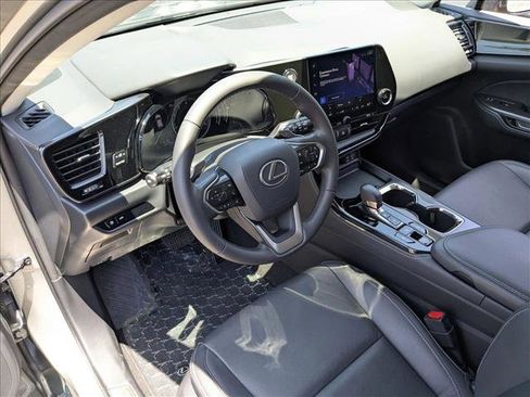 Used 2024 Lexus NX 250 FWD image 10