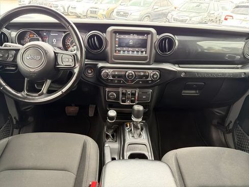 Used 2021 Jeep Wrangler Unlimited Sport AWD/4WD image 9