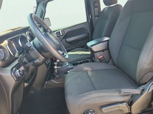 Used 2018 Jeep Wrangler Sport AWD/4WD image 18