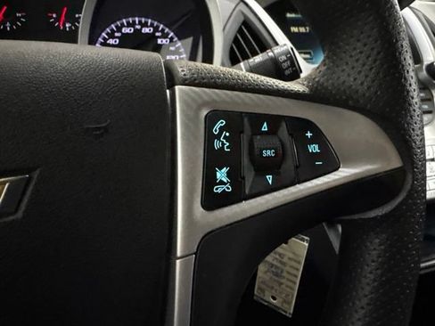 Used 2017 Chevrolet Equinox LT FWD image 50