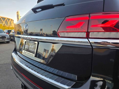 Used 2022 Volkswagen Atlas SE image 15