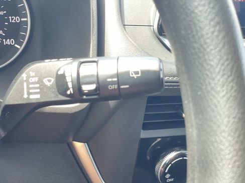 Used 2023 Nissan Rogue S FWD image 22