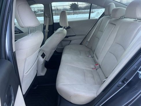 Used 2017 Honda Accord Base image 23