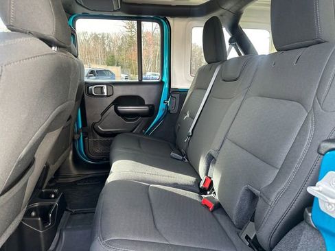Used 2020 Jeep Wrangler Unlimited Sport S image 17