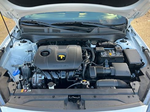 Used 2023 Kia Forte LXS image 29