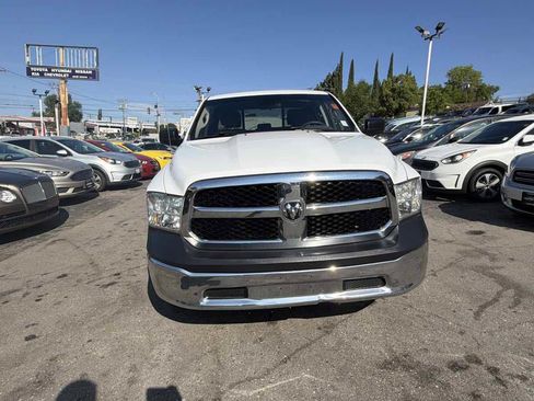 Used 2018 RAM 1500 ST w/ SXT Appearance Group AWD/4WD image 2