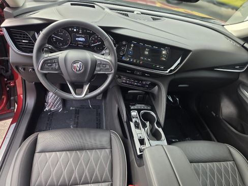 Certified 2023 Buick Envision Avenir image 35